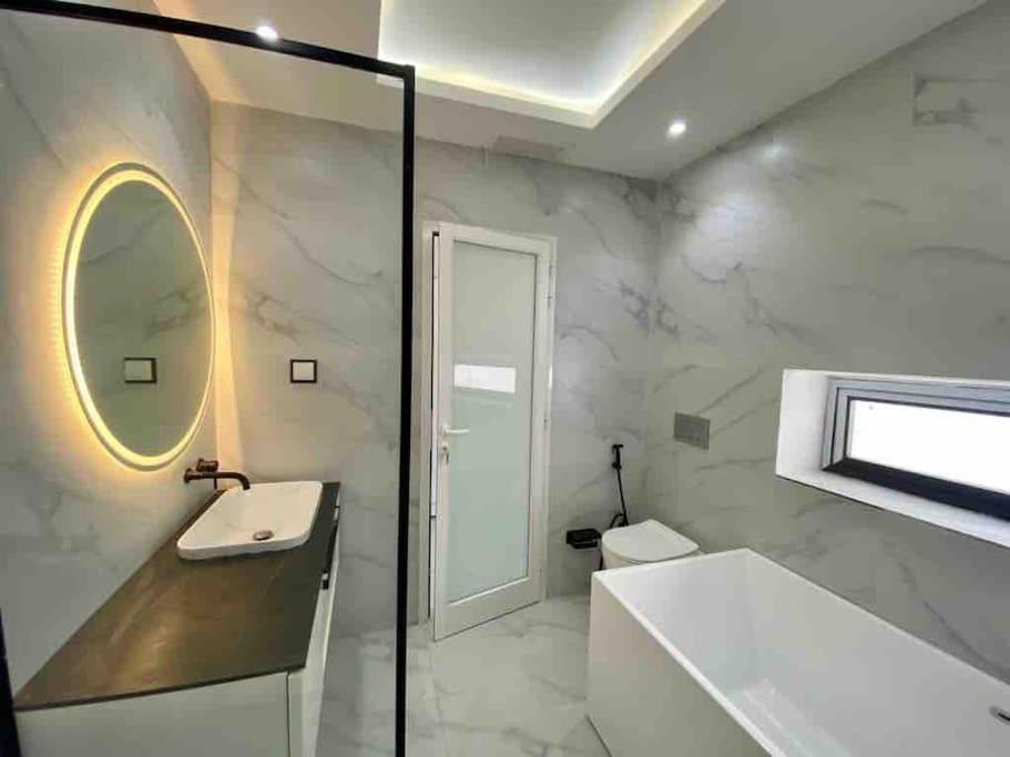 Apartment Magnifique Appartement: Luxe Piscine Et Terrasse Aux Almadies