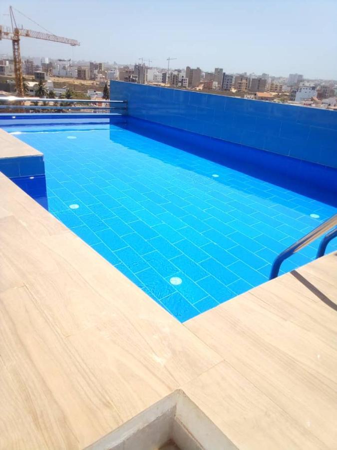 Magnifique Appartement: Luxe Piscine Et Terrasse Aux Almadies *